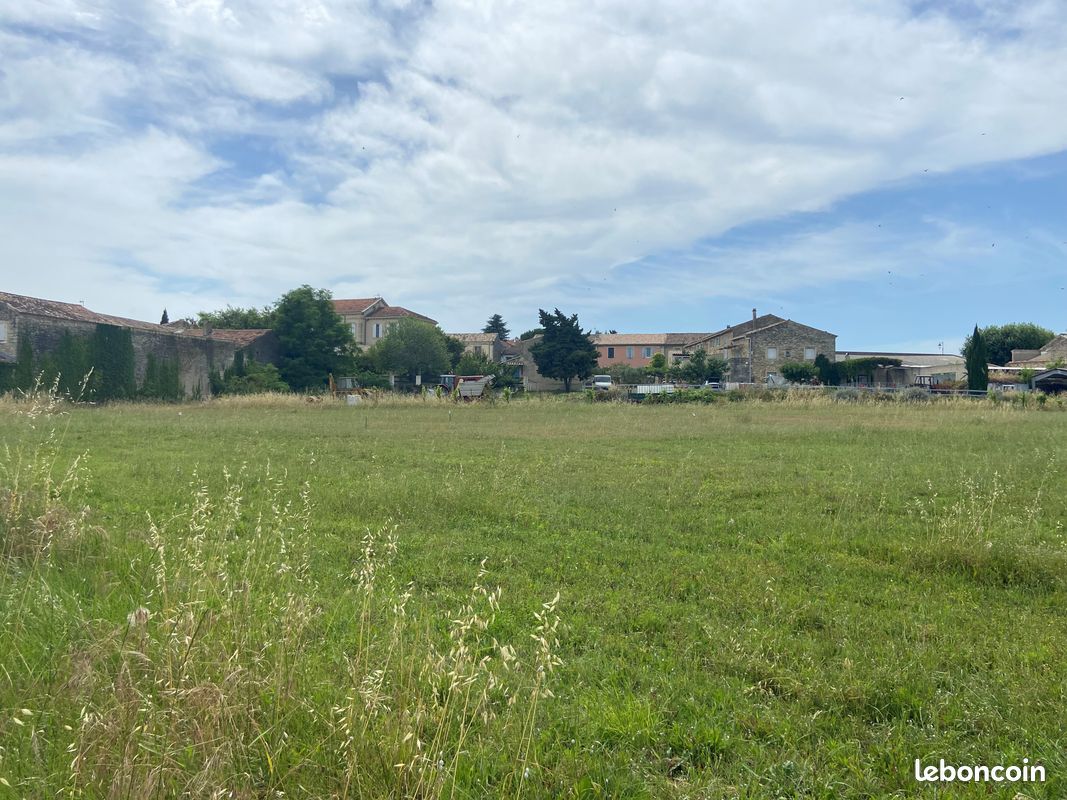 Terrain 493 m² · à Chamaret · 84 000 €