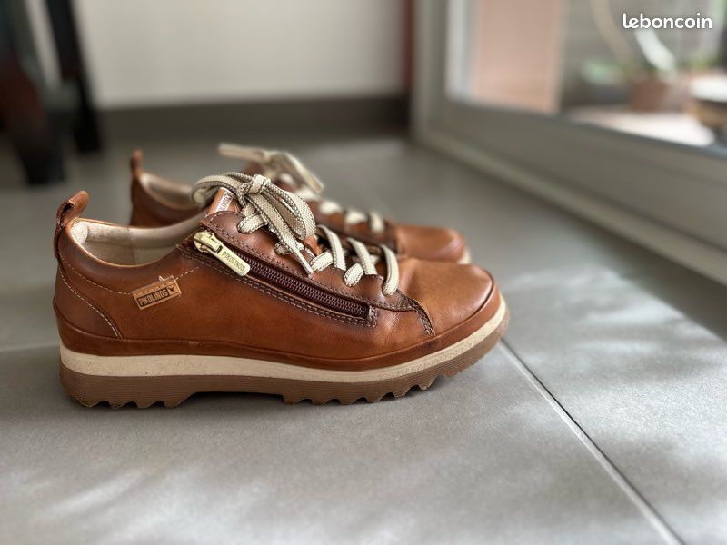 Chaussure femme cuir marron marque Pikolinos Chaussures