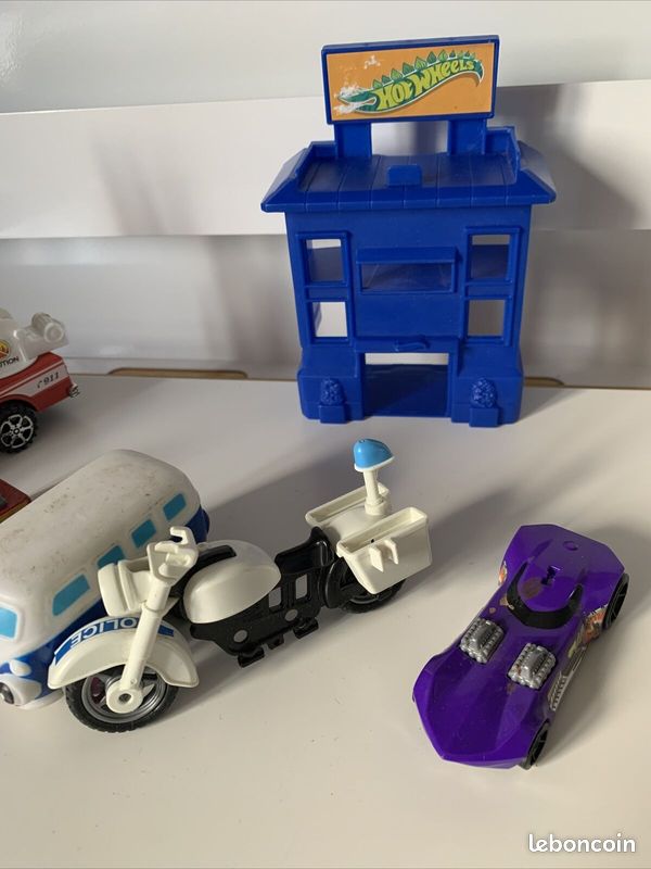 Lot de voitures : pompier Police Moto Hot wheels (image 4)