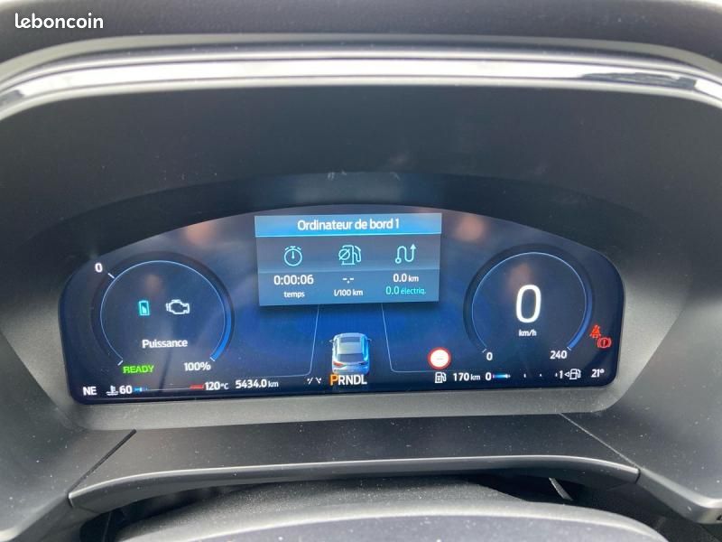 Ford Kuga 2.5 Duratec 180ch Hybrid FlexiFuel E85 ST-Line X Powershift (image 15)