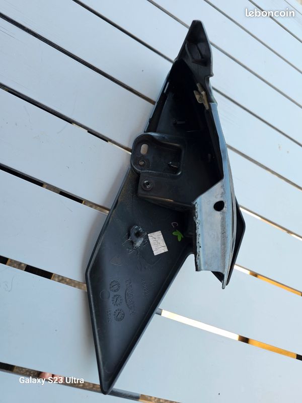 Écope radiateur street triple rs (image 3)