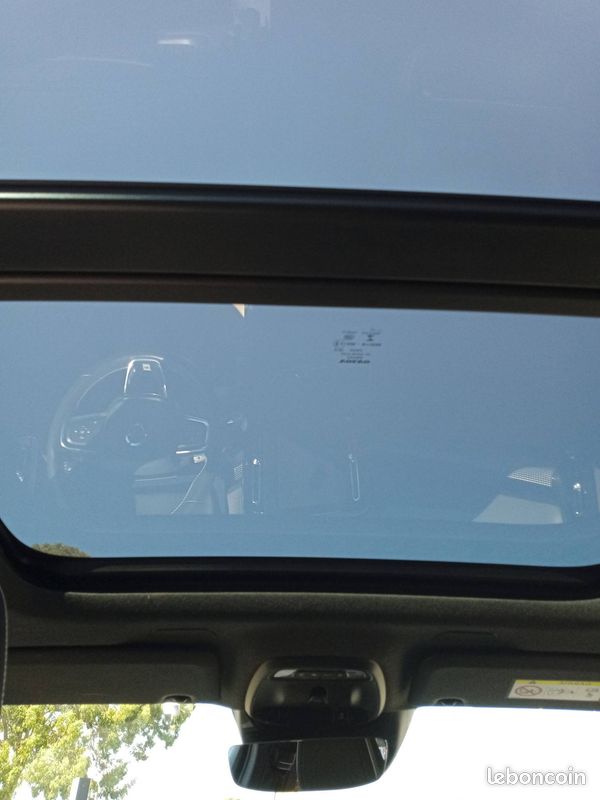 VOLVO XC40 T3 163 ch Geartronic 8 R-Design (image 11)