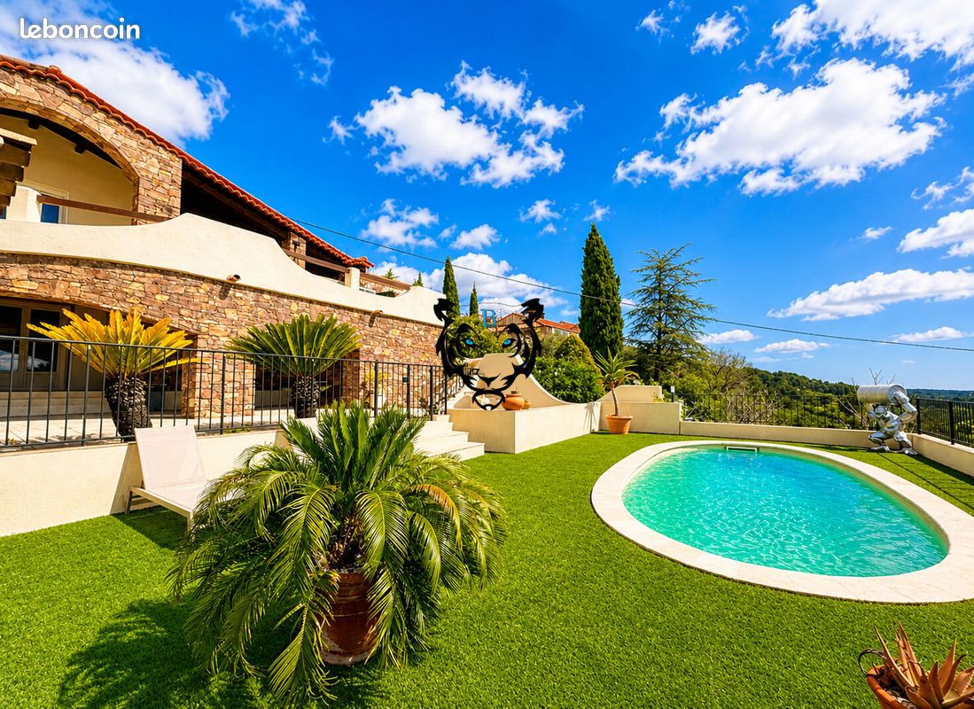 Maison 14 pièces 320 m² · à Draguignan · 320 m² · 899 000 €