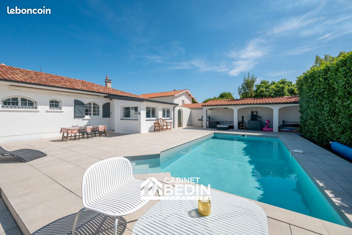 Maison 6 pièces 168 m² · à Saint-Médard-en-Jalles · 168 m² · 525 000 €