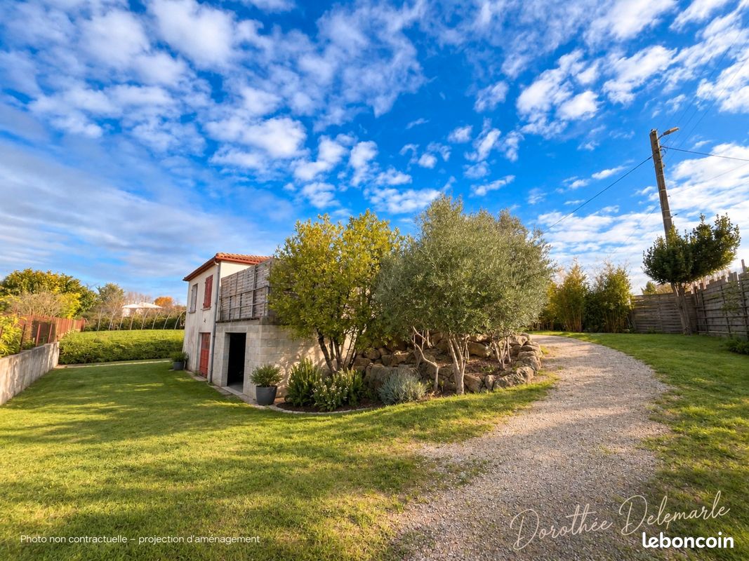 Maison 4 pièces 79 m² · à Saint-Jean-d'Angély · 79 m² · 115 000 €