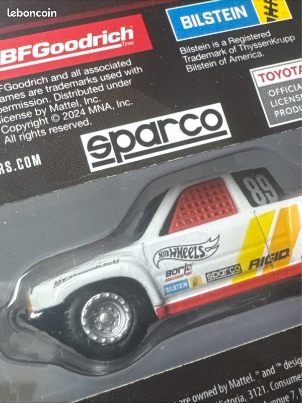 Camion stadio Hot Wheels Elite 64 1989 Toyota Hilux imperdibile! In