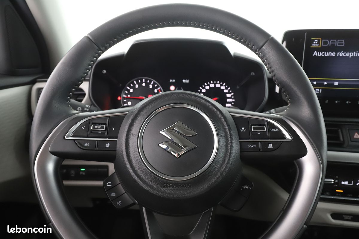 Suzuki Swift V 1.2 DualJet Hybrid Pack Auto 83 ch (image 15)