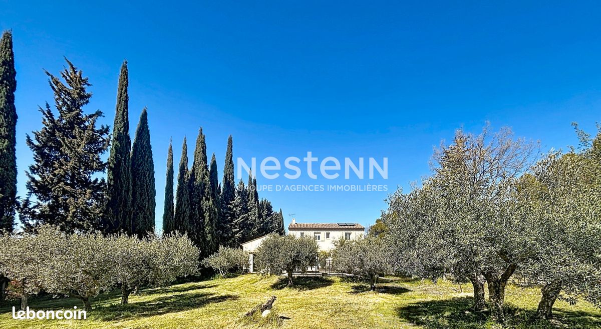 Maison 8 pièces 200 m² · à Ventabren · 200 m² · 1 299 000 €