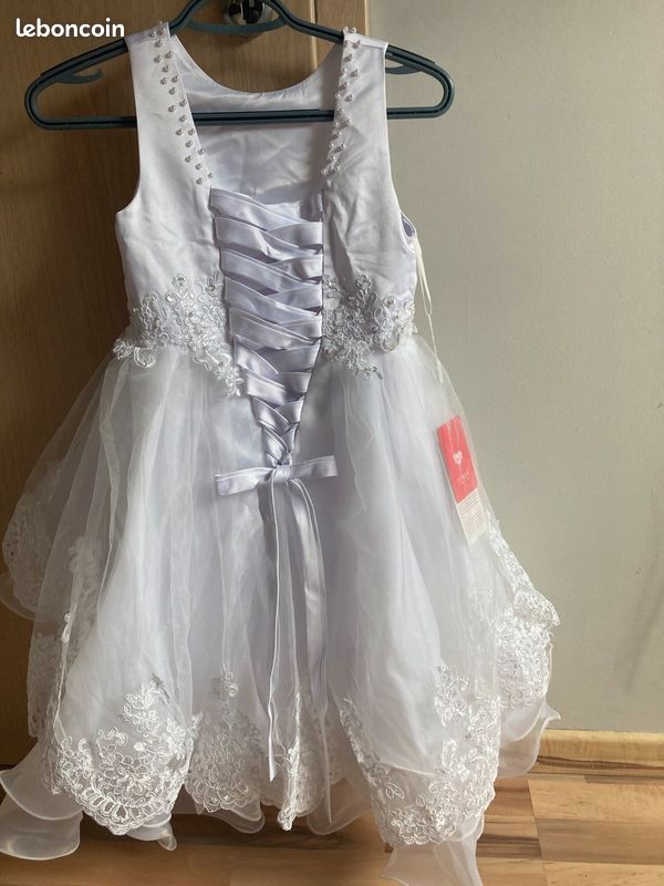 Robe de communion asymétrique 8 ans neuve avec étiquette (image 2)