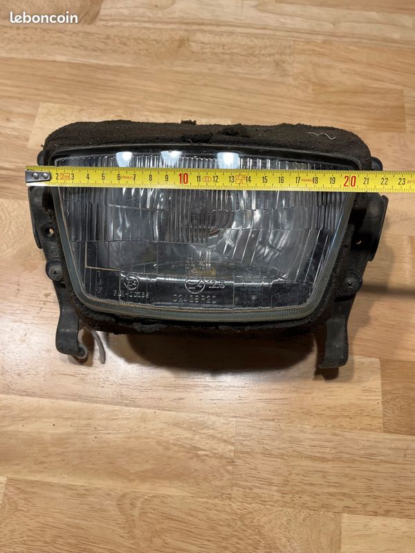 Phare avant Suzuki 600 Bandit - Stanley 001-5561 (image 2)