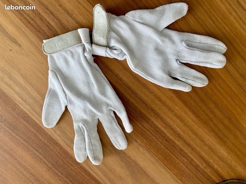 Gant blanc concours (image 1)