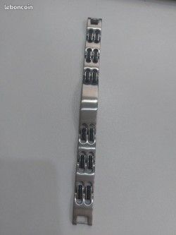 Bracelet Argenté Moderne à Boules - Occasion En Très Bon état