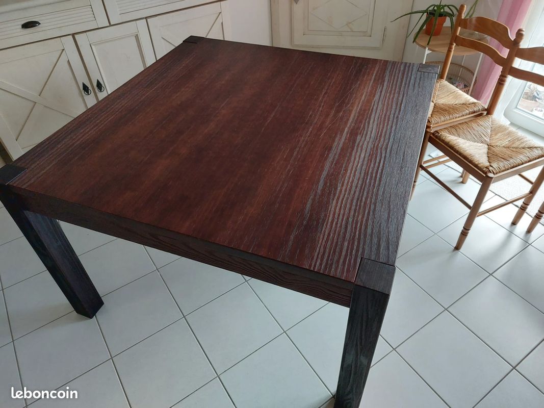 Table bois carré (image 4)