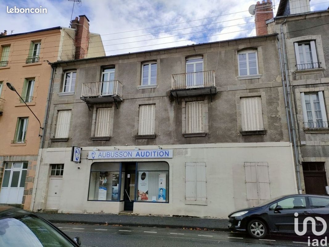 Local commercial 1 pièce 350 m² · à Aubusson · 350 m² · 90 000 €