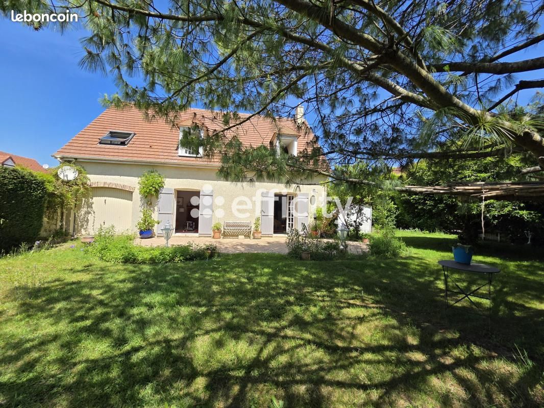 Maison 6 pièces 140 m² · à Prunay-en-Yvelines · 140 m² · 375 000 €