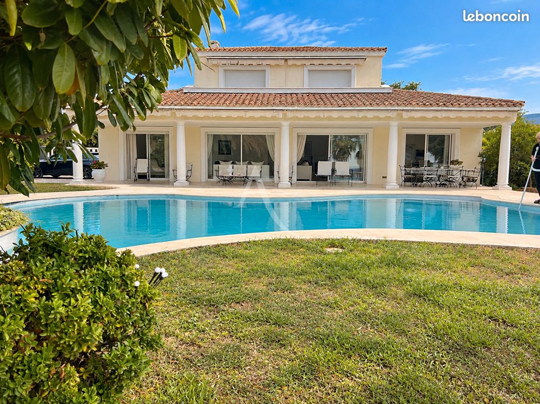 Maison 6 pièces 239 m² · à Pégomas · 239 m² · 1 280 000 €