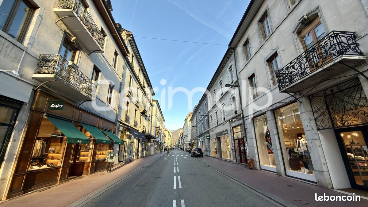Parking 16 m² · à Annecy · 16 m² · 70 000 €