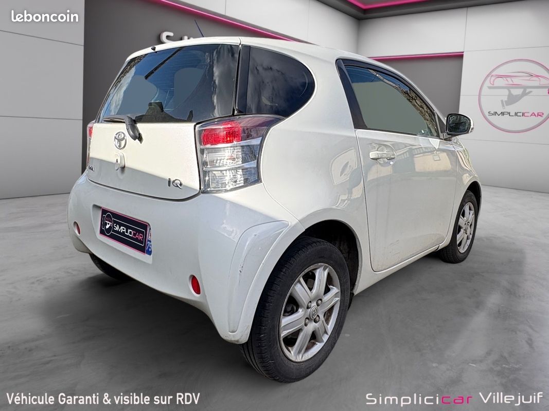 TOYOTA iQ iQ² 68 VVT-i MultiDrive, Boite Auto, Garantie 12 mois (image 13)