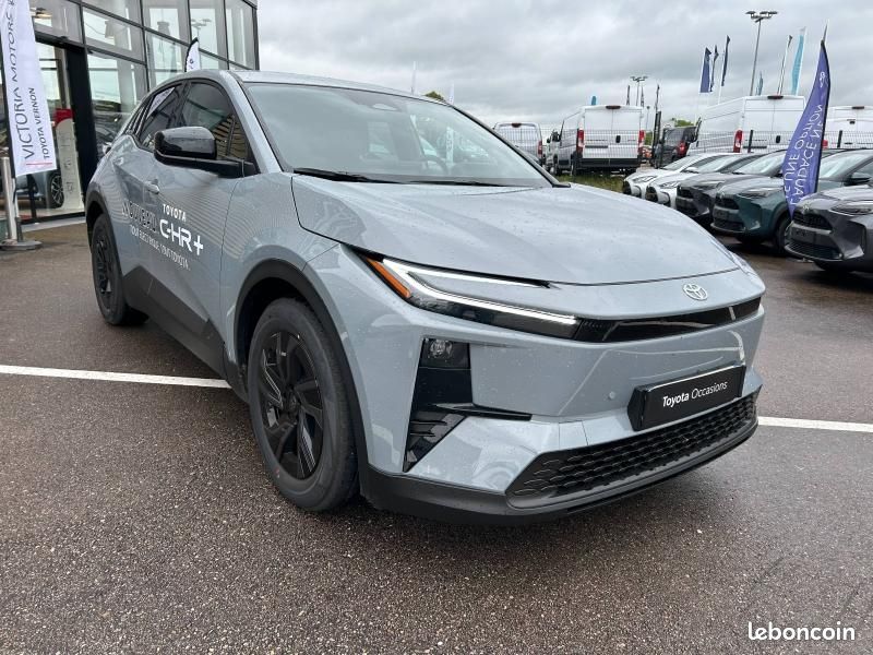 Toyota C-HR+ 224ch 77kWh Design Grande Autonomie (image 32)