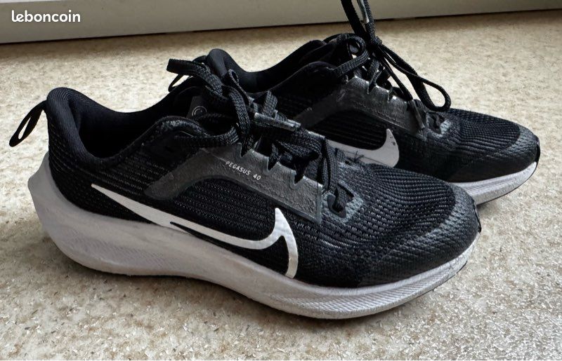 Basket Nike Pegasus 40 Junior en pointure 34 Chaussures