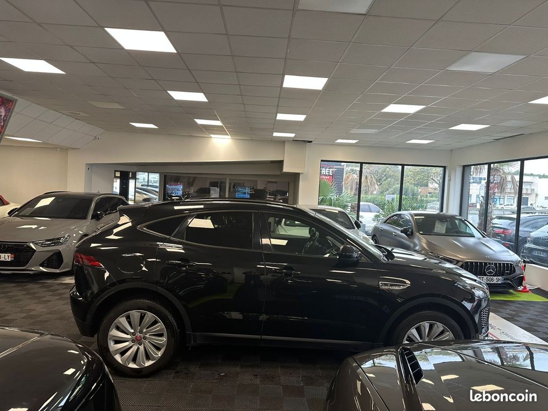 Jaguar E-PACE 2.0D 180ch S AWD BVA Toit Panoramique LOA 304 euros Par Mois (image 6)