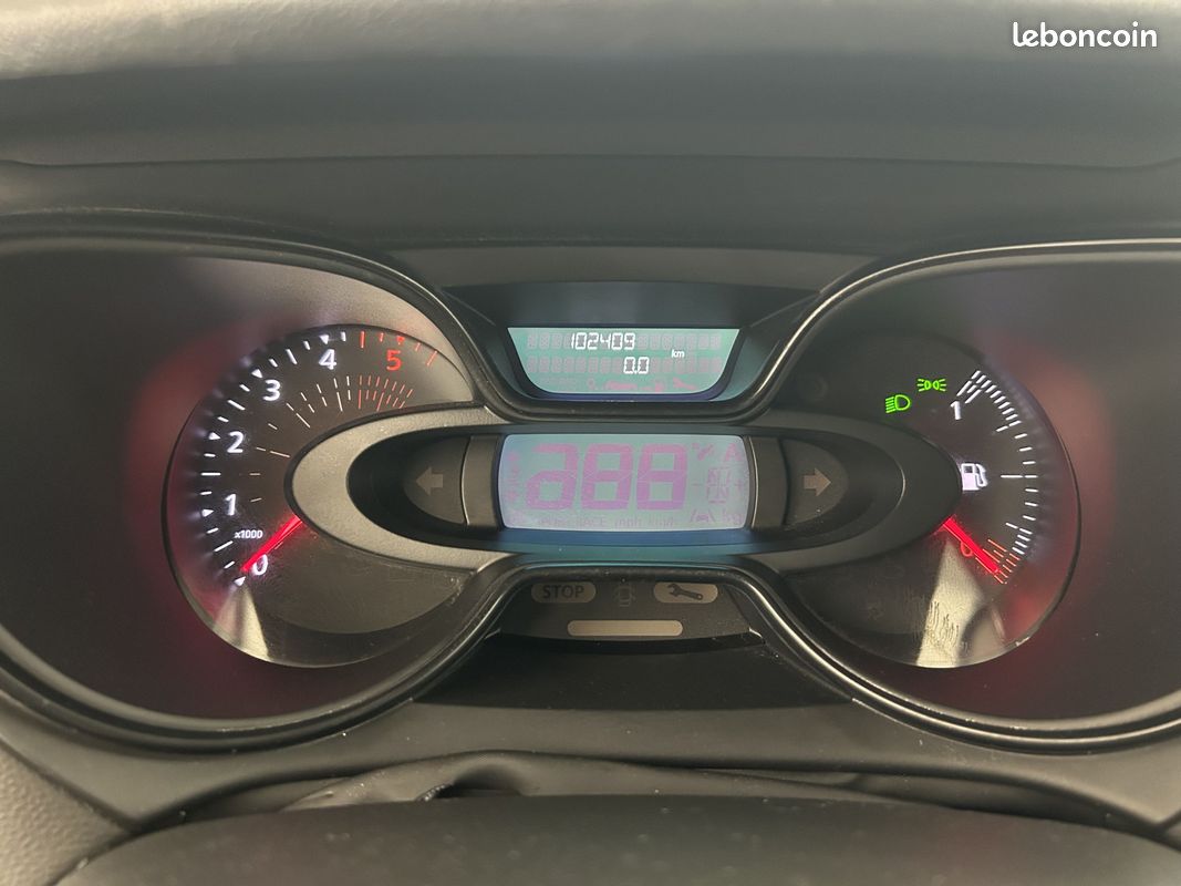 RENAULT Captur dCi 90 Energy Intens (image 13)