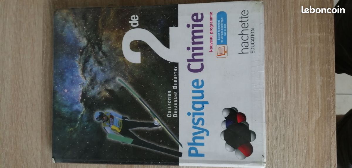 Livre scolaire de physique-chimie (image 1)