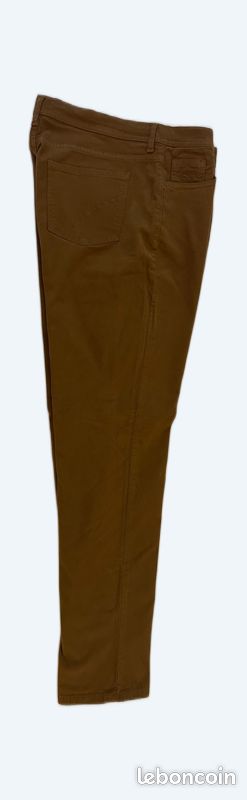 Vends pantalon homme, couleur marron, neuf avec étiquette, taille 46 (image 1)