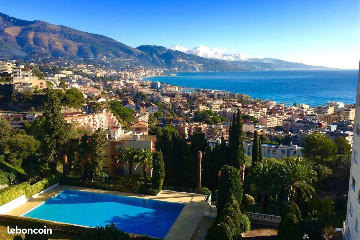 Appartement 4 pièces 95 m² · à Roquebrune-Cap-Martin · 95 m² · 3 400 €/mois