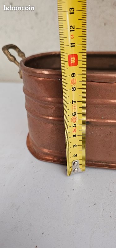 Petit cache pot ovale en cuivre (image 2)