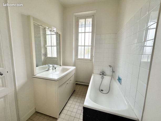 Maison a louer versailles - 8 pièce(s) - 187 m2 - Surfyn