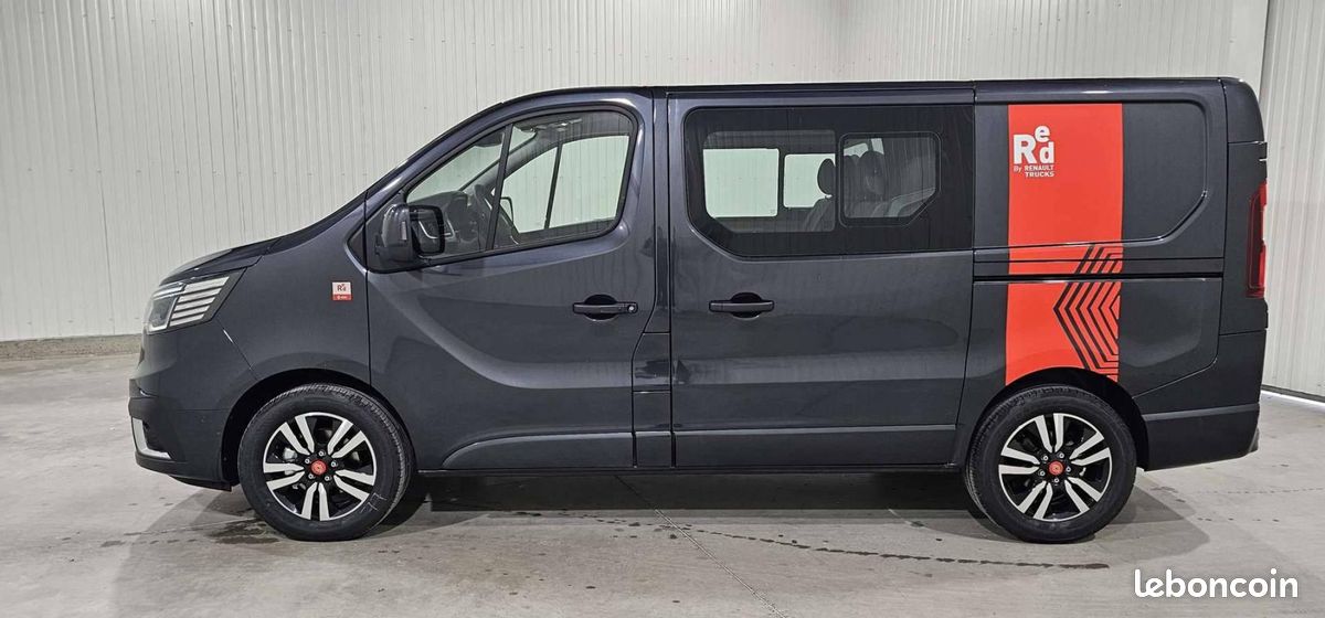 Renault Trafic CABINE APPROFONDIE CA L1H1 BLUE DCI 170 BVA9 RED EDITION EXCLUSIVE (image 3)