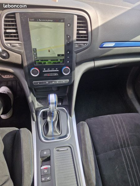 Renault MEGANE IV ESTATE 1.6 DCI 165CH ENERGY GT EDC 4 CONTROL (image 12)