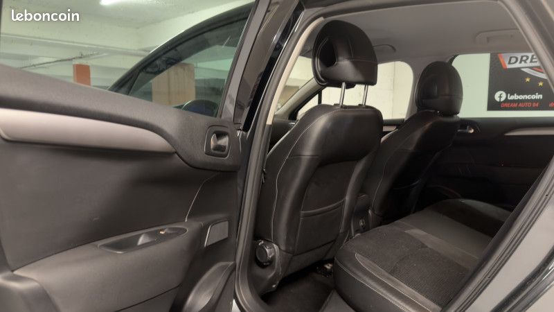 Citroen C4 1.6 E-HDI 112 FAP EXCLUSIVE AUTOMATIQUE (image 12)