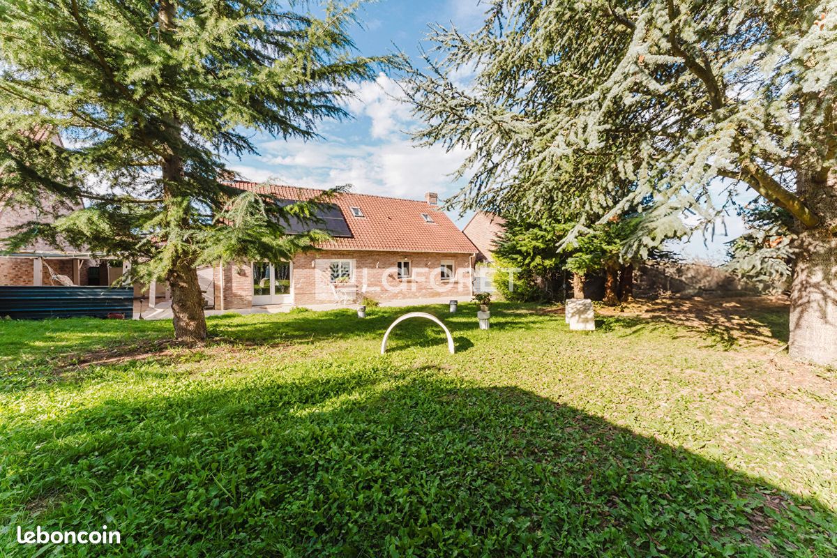 Maison 6 pièces 136 m² · à Hénin-Beaumont · 136 m² · 329 900 €