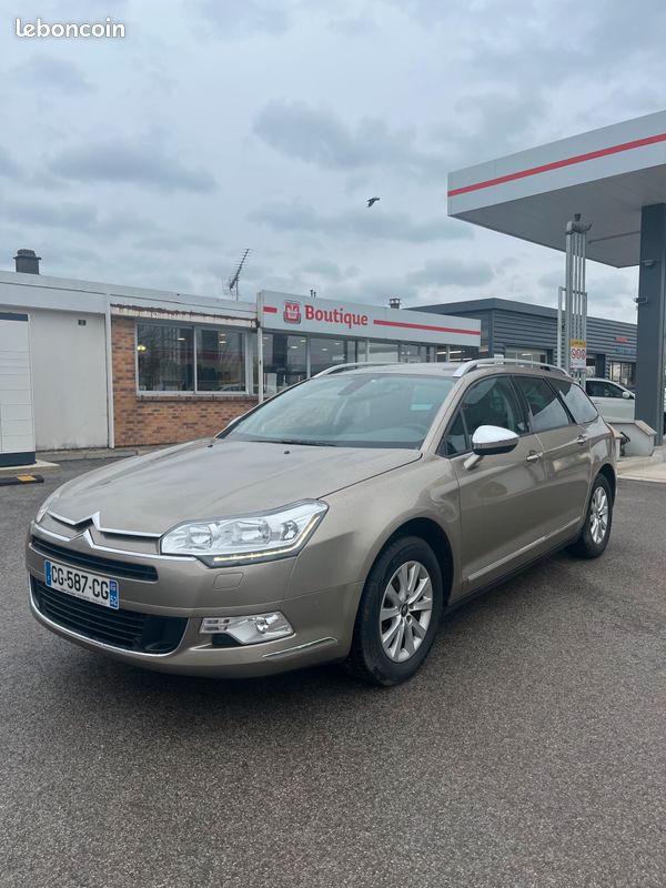 Citroën C5 II Tourer 1.6 HDi110 FAP Confort (image 1)