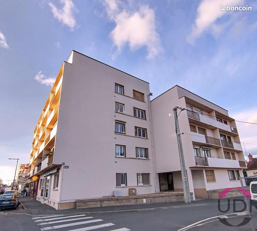 Appartement 3 pièces 55 m² · à Montluçon · 55 m² · 35 000 €