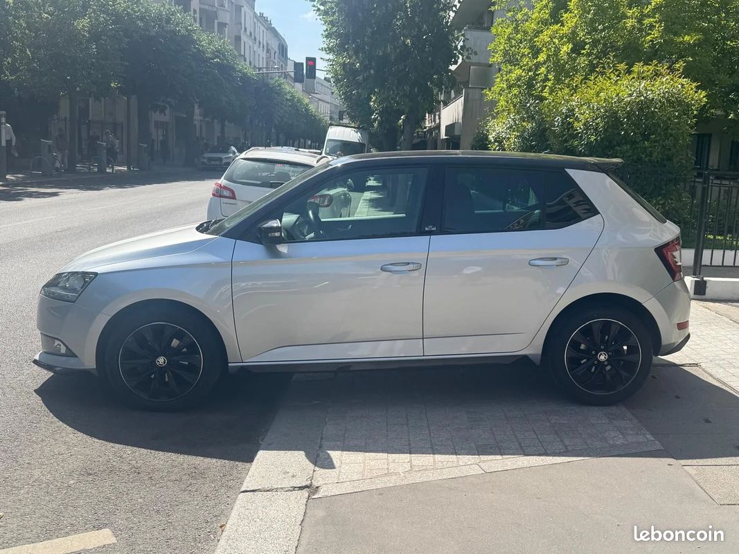 Skoda fabia skoda fabia 95 tsi monte carlo bvm-carplay-key less go-caméra de recul (image 6)