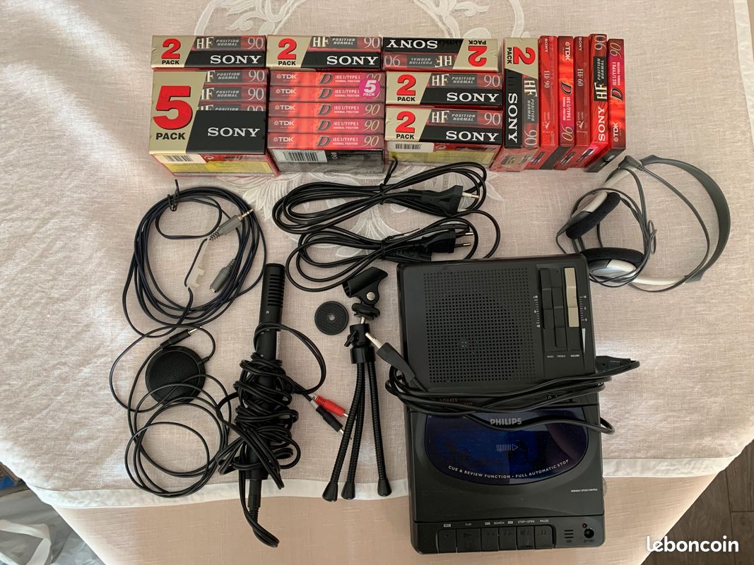 Philips AQ6455 Cassette player + 2 Microphones Audio Technica ATR6250 et ATR97 + Cassettes audio (image 1)