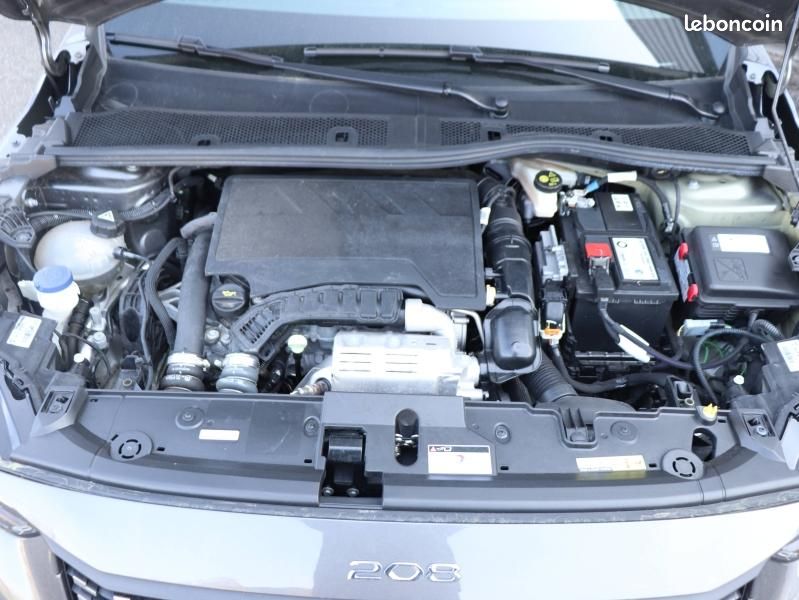Peugeot 208 1.2 PureTech 100ch S&S Style (image 12)