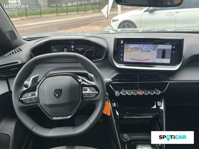 Peugeot 2008 1.2 Hybrid 145ch Allure e-DCS6 (image 8)