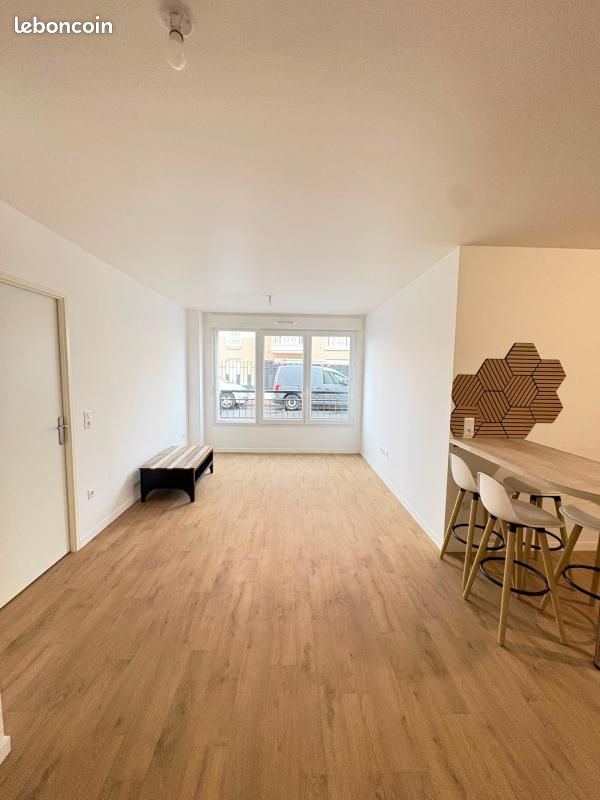 Appartement 2 pièces 45 m² · à Le Blanc-Mesnil · 45 m² · 1 180 €