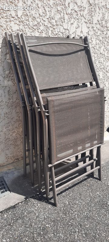 4 chaises pliantes (image 4)