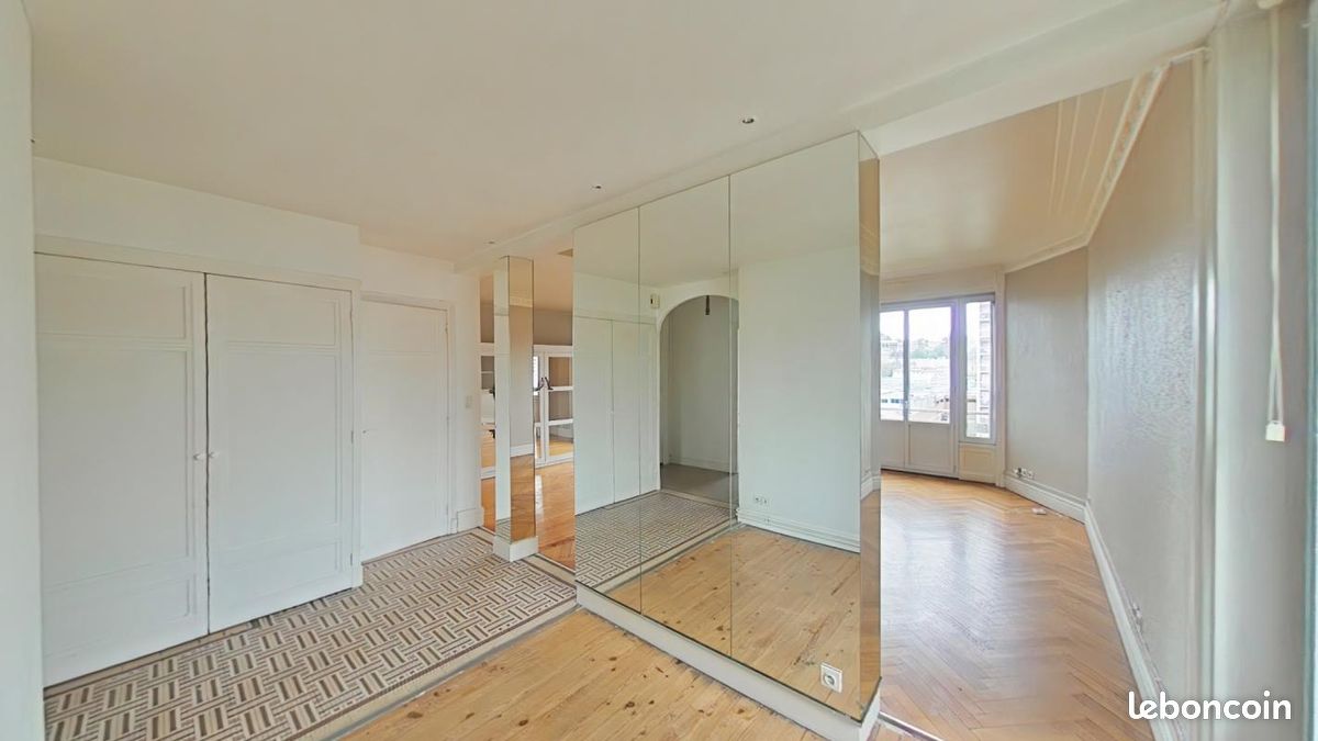 Appartement 3 pièces 79 m² · à Saint-Étienne · 79 m² · 625 €
