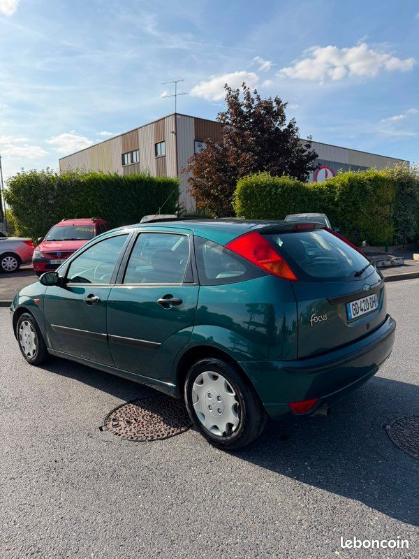 FORD FOCUS CLIPPER AMBIENTE PACK 1.6 i CONTROLE TECHNIQUE OK (image 5)