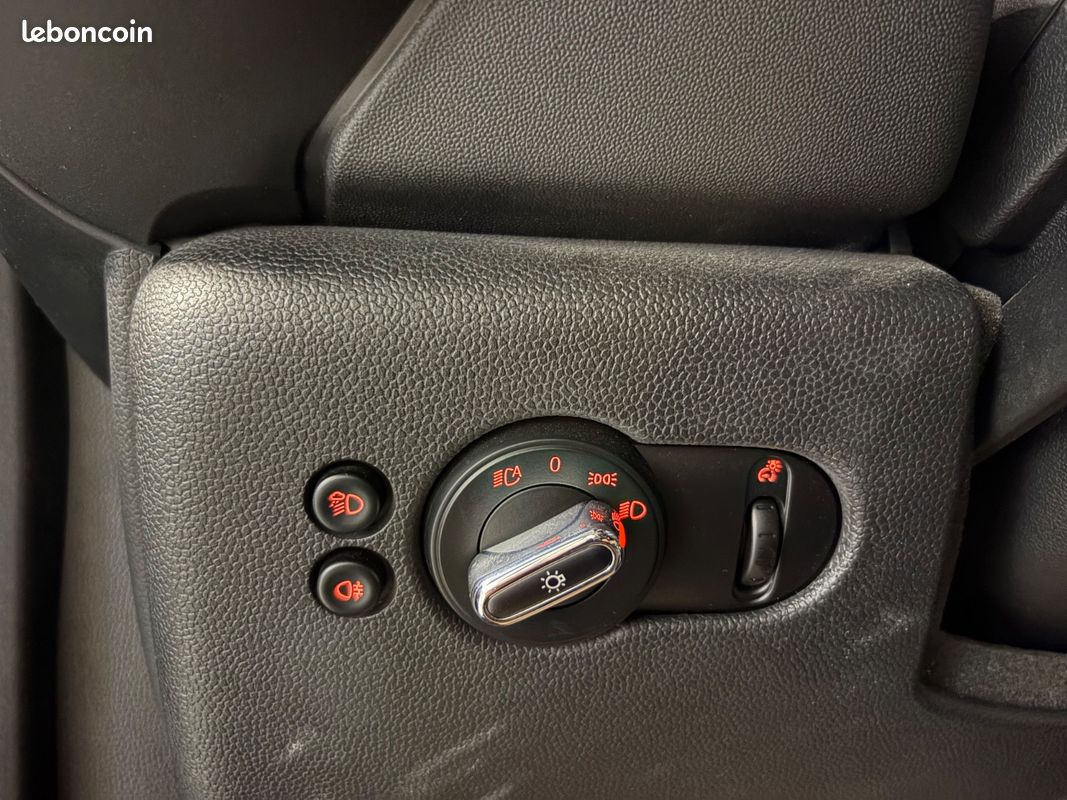 MINI Mini 3-pt. JCW 231cv CABRIOLET - BV SPORT AVEC PALETTES/SIÈGES CHAUFFANTS/HARMAN KARDON/APPLE CARPLAY (image 17)