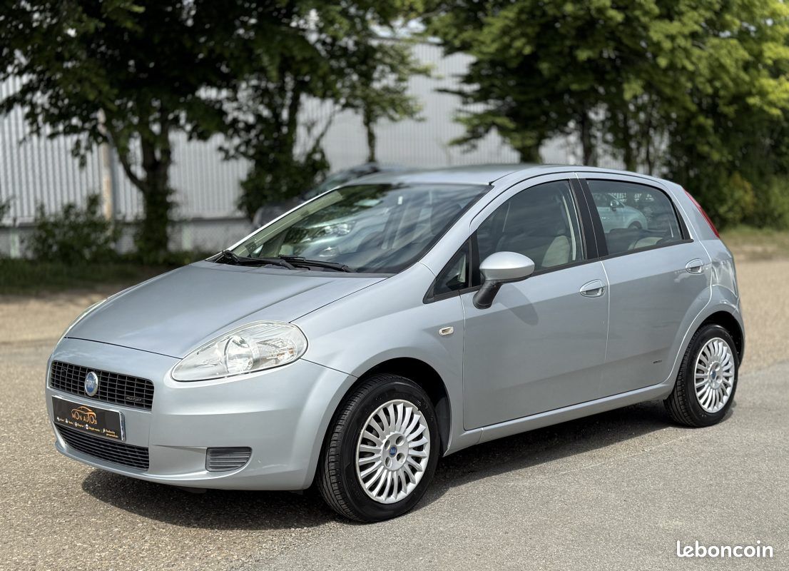 Fiat Grande Punto 1.3 MJT 75ch Active – Clim – Idéal Jeune Permis – Révisée & Garantie 6 mois (image 1)