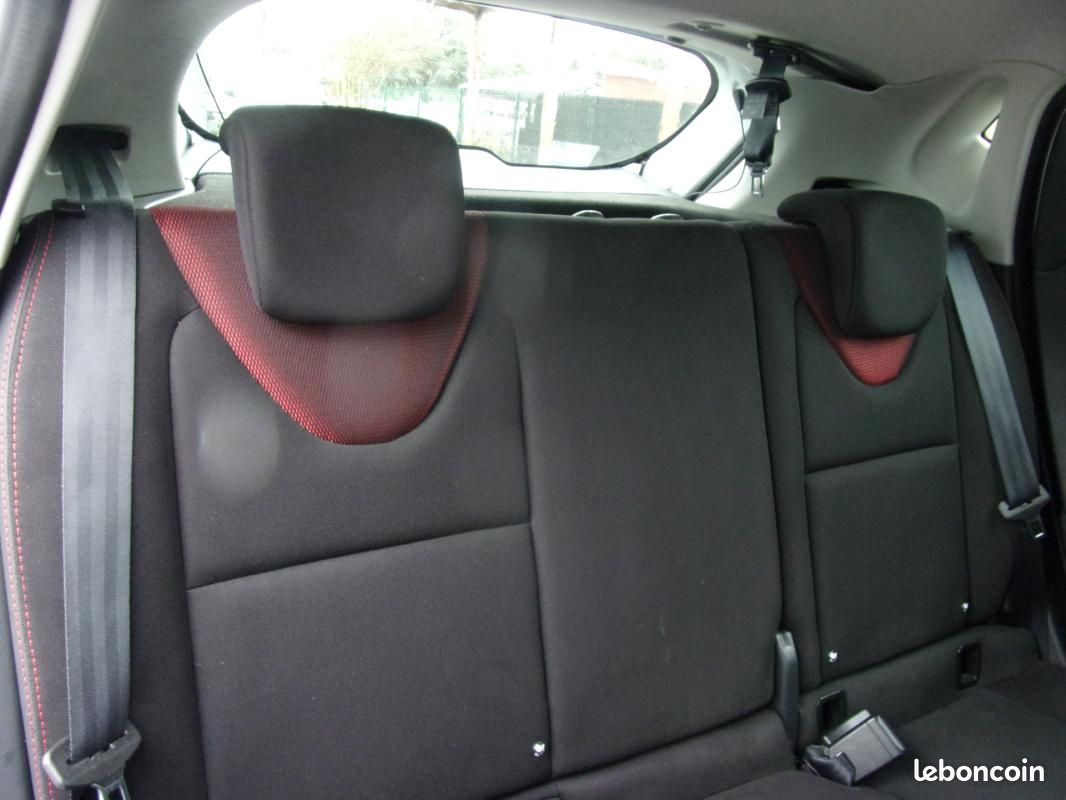 Renault Clio IV dCi 75 eco2 Life (image 11)