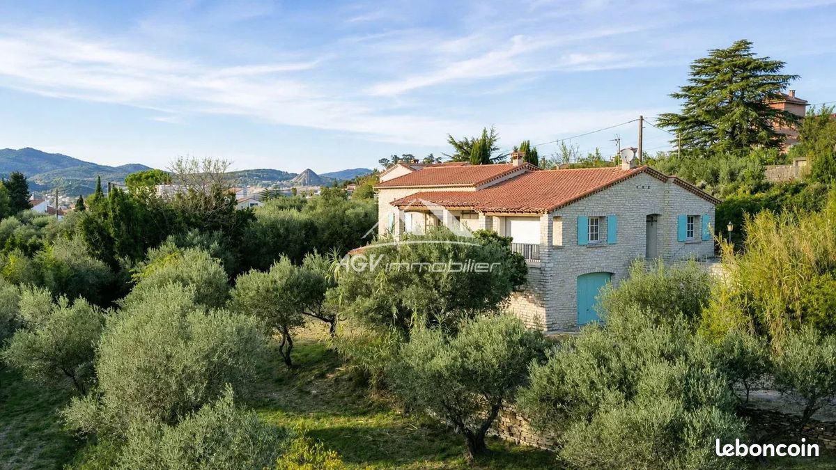 Maison 7 pièces 165 m² · à Alès · 165 m² · 550 000 €