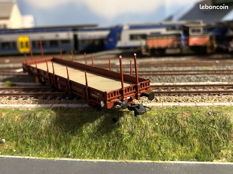 Lot De 3 Wagons ROCO HO - 2 Plats à Rancher + 1 Fermé SERNAM - Échelle HO - Occasion